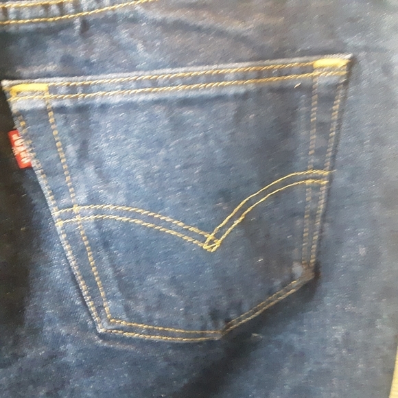 Levi Strauss & Co. 501 Button Fly Denim 5-Pocket Jeans Levis Men's 36Wx32L - Picture 13 of 16